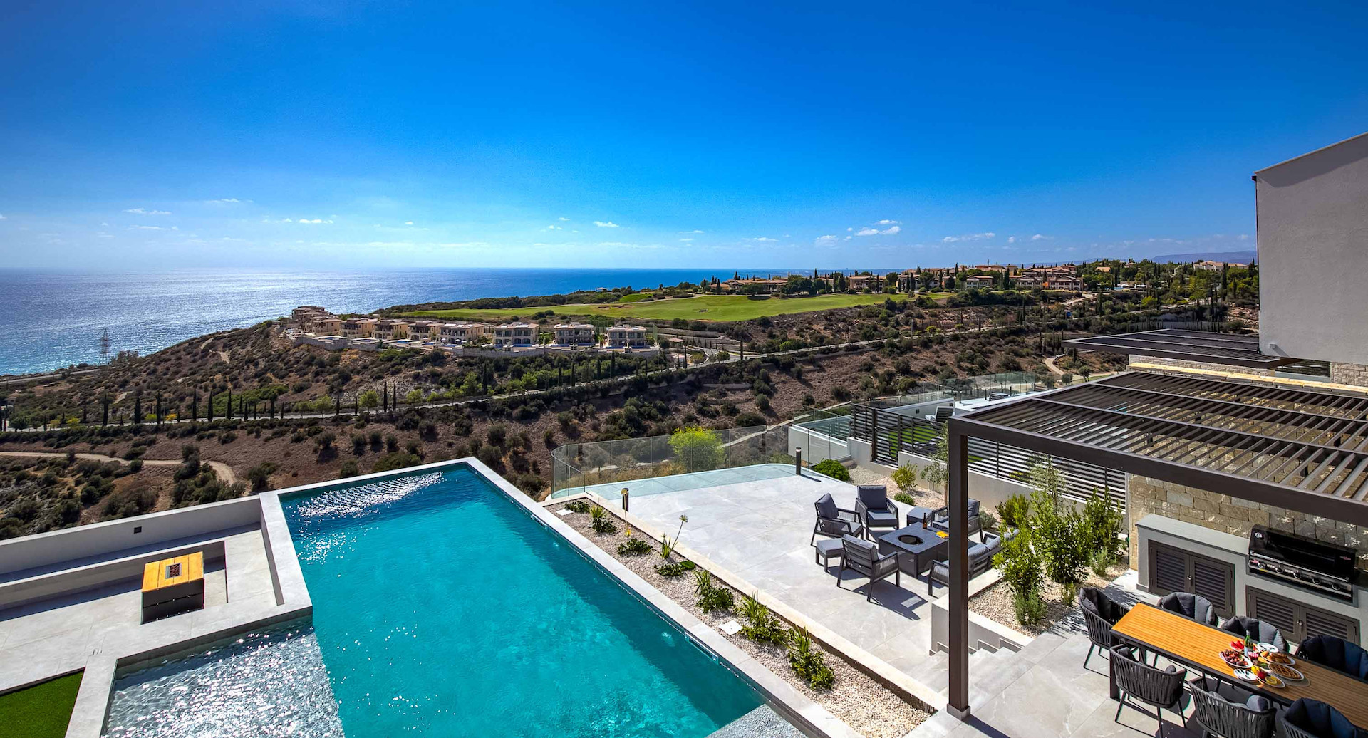 6 Bedroom  Detached House in Aphrodite hills, Paphos