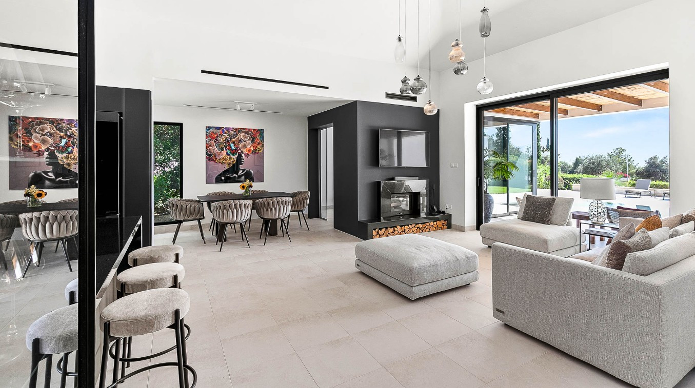 4 Bedroom  Detached House in Aphrodite hills, Paphos