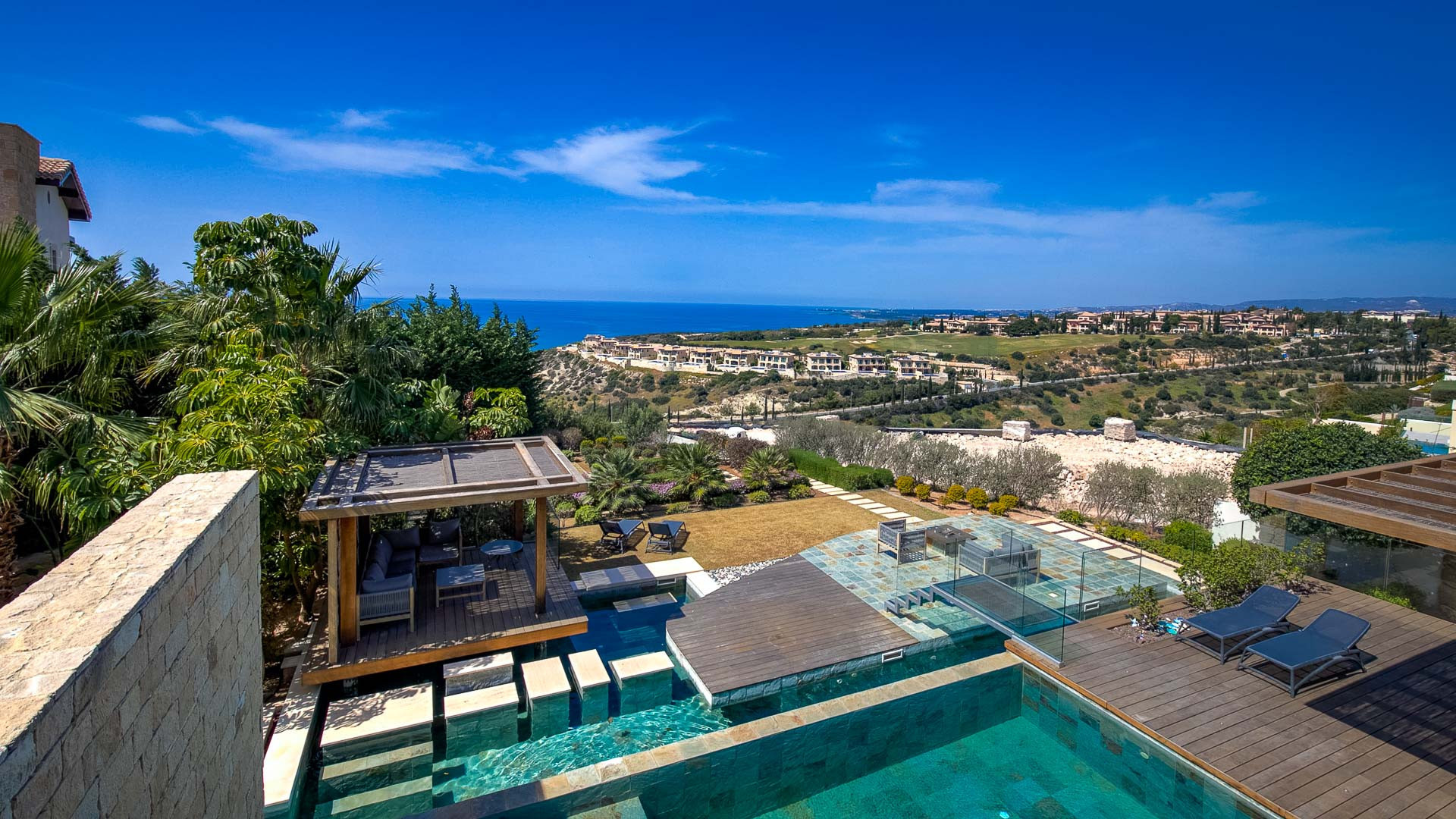 4 Bedroom  Detached House in Aphrodite hills, Paphos