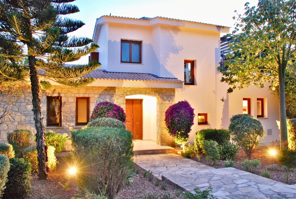 3 Bedroom  Detached House in Aphrodite hills, Paphos