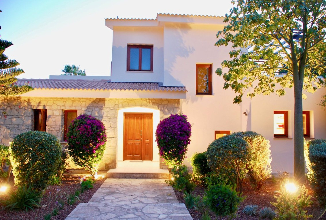 3 Bedroom  Detached House in Aphrodite hills, Paphos