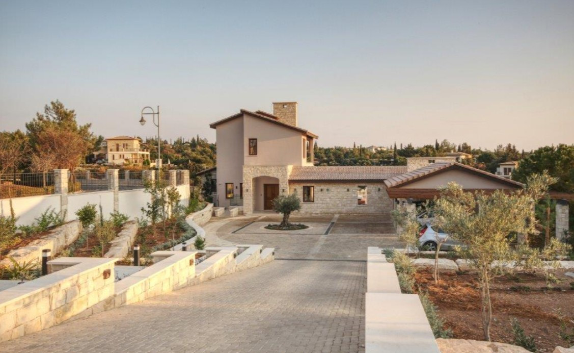 6 Bedroom  Detached House in Aphrodite hills, Paphos