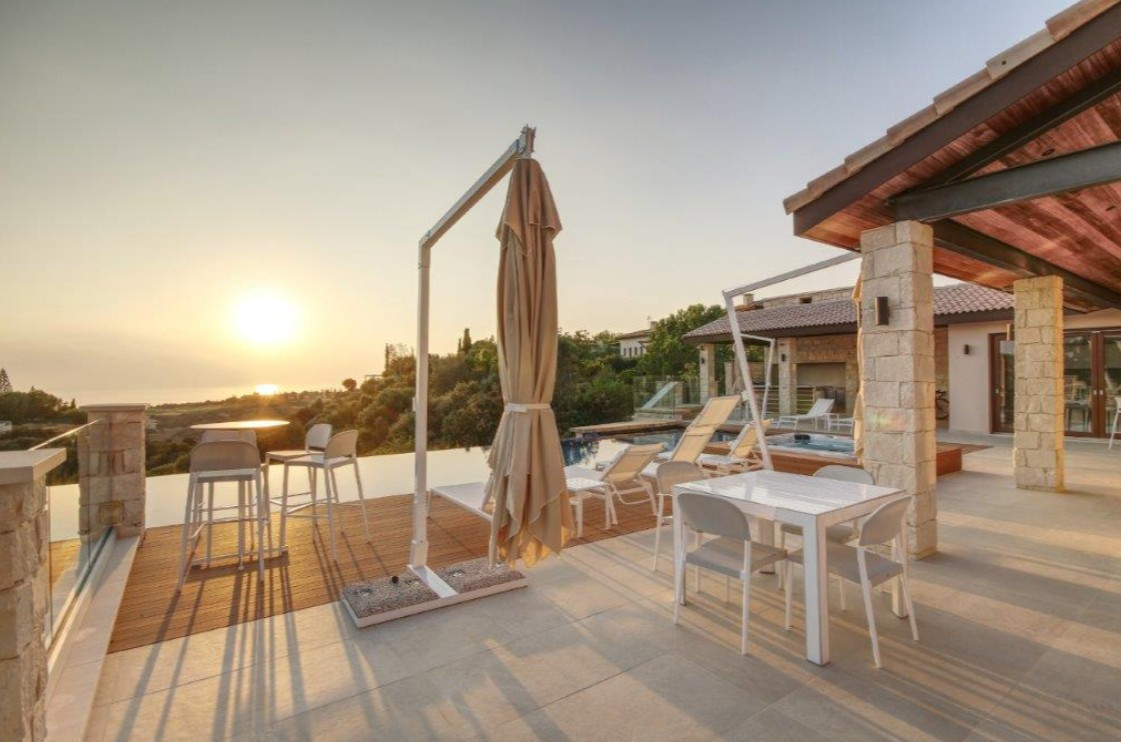 6 Bedroom  Detached House in Aphrodite hills, Paphos