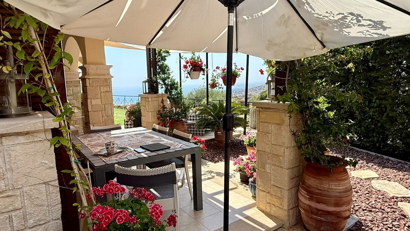 3 Bedroom  Apartment in Aphrodite hills, Paphos