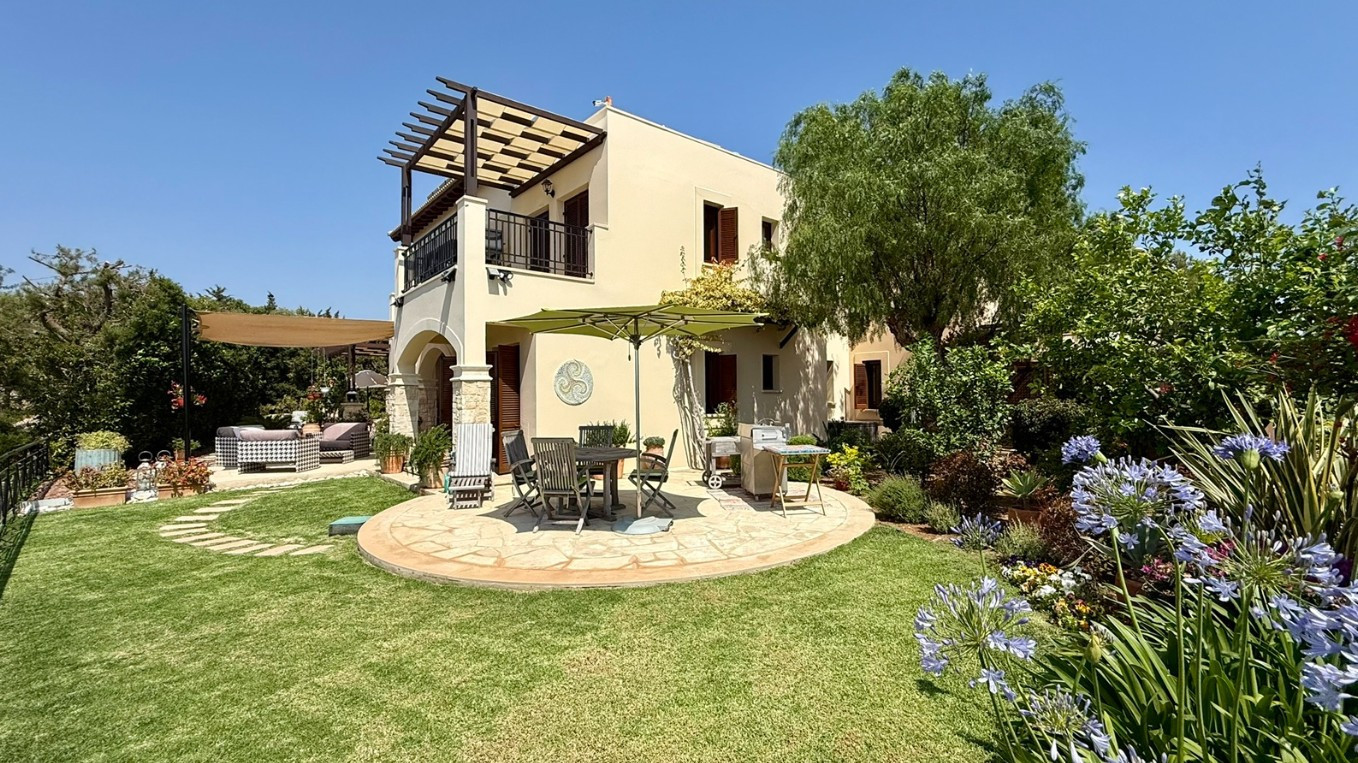 3 Bedroom  Apartment in Aphrodite hills, Paphos