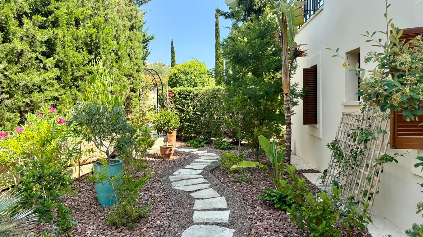 3 Bedroom  Apartment in Aphrodite hills, Paphos