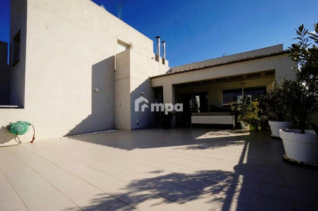 3 Bedroom Apartment