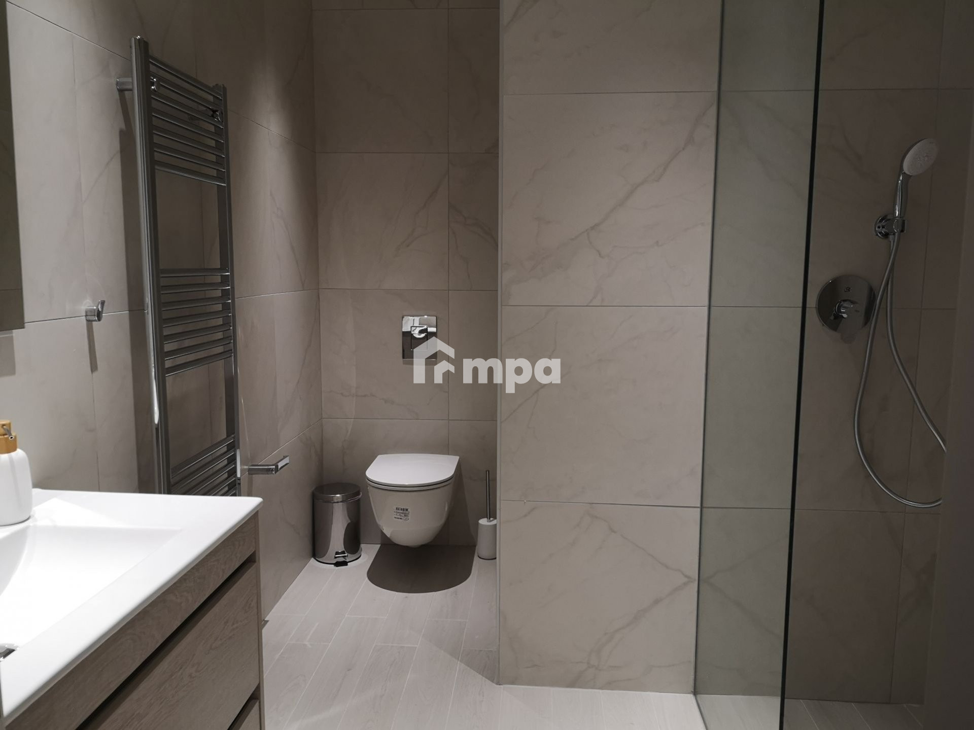 2 Bedroom Apartment