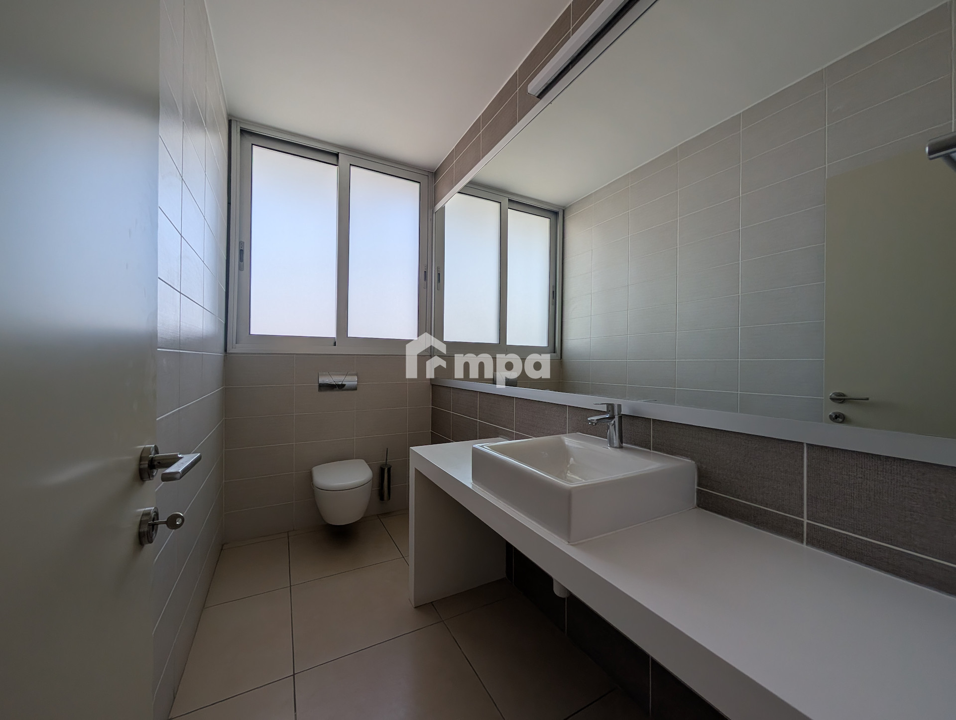 4 Bedroom Apartment