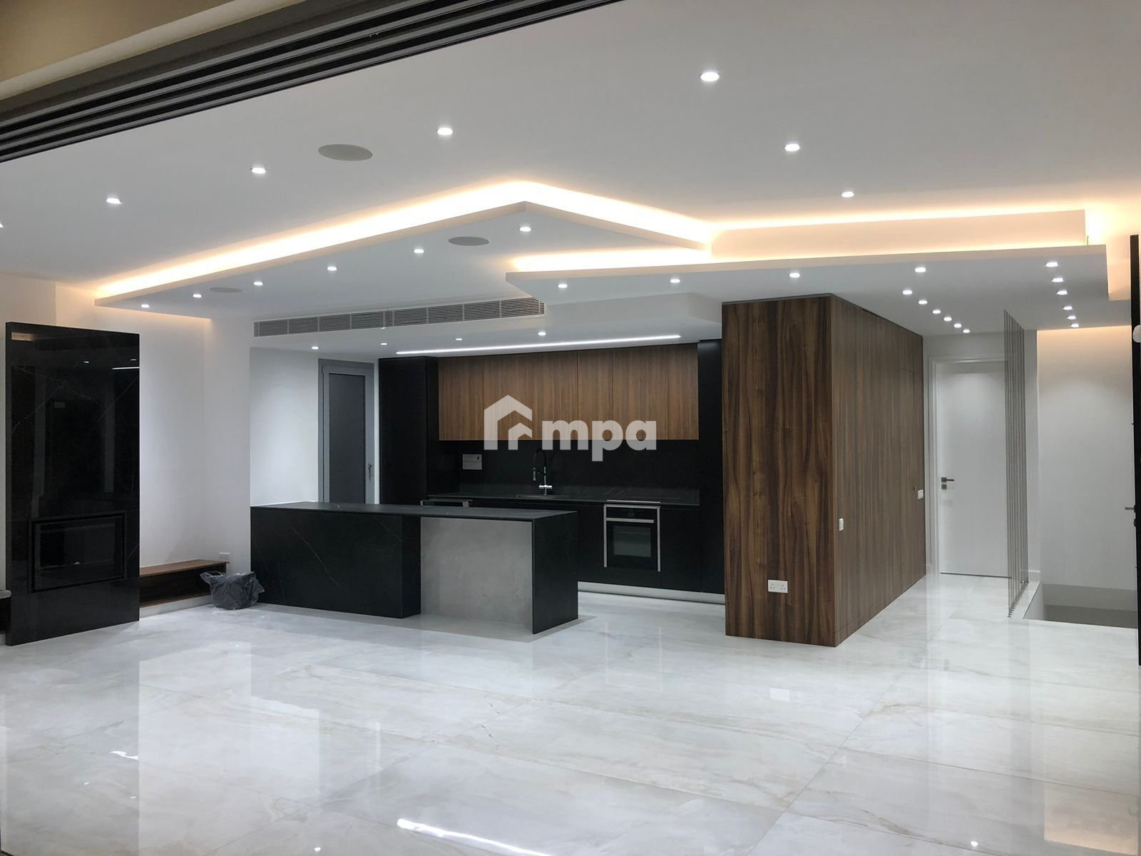 4 Bedroom Apartment