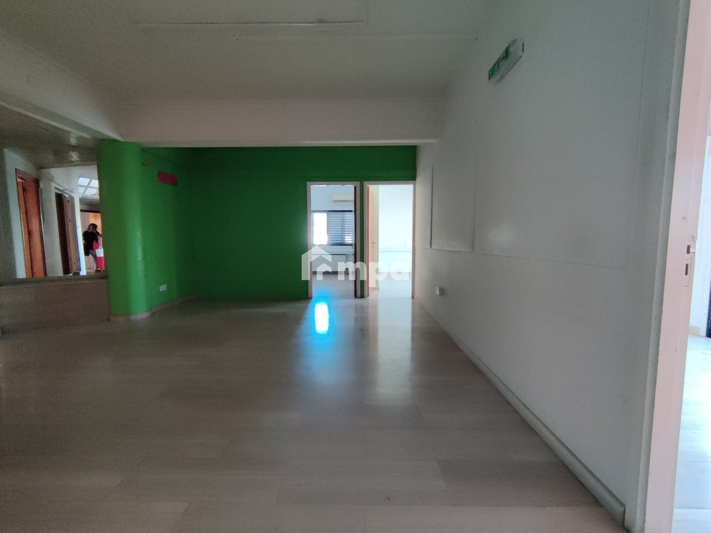 6 Bedroom Apartment