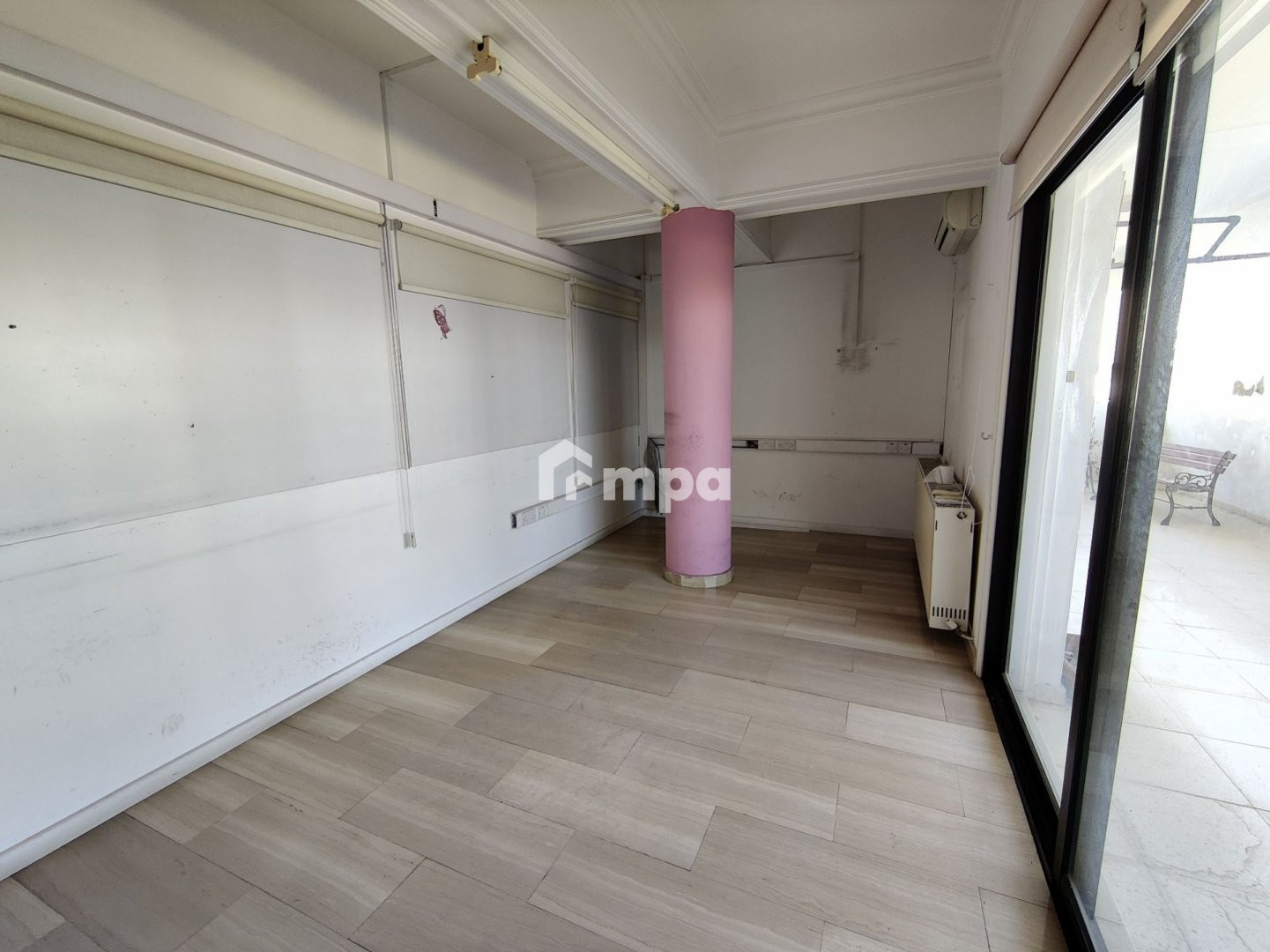6 Bedroom Apartment