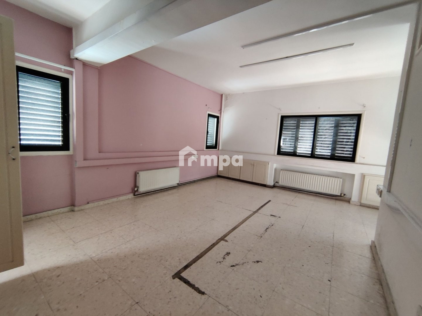 6 Bedroom Apartment