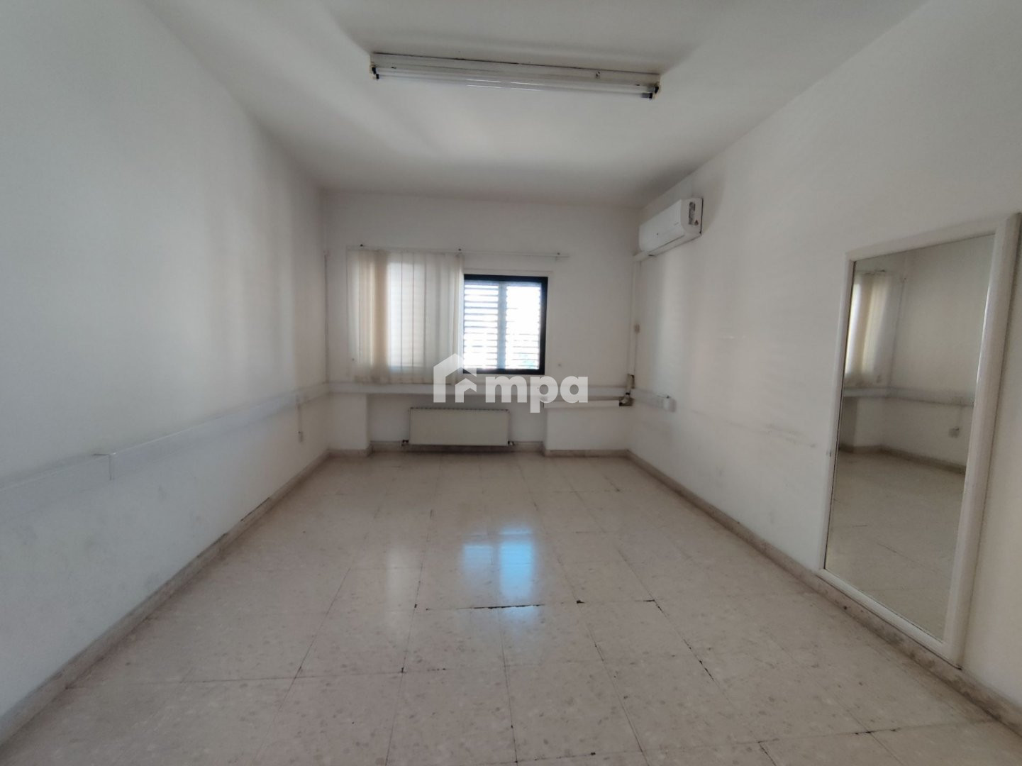 6 Bedroom Apartment