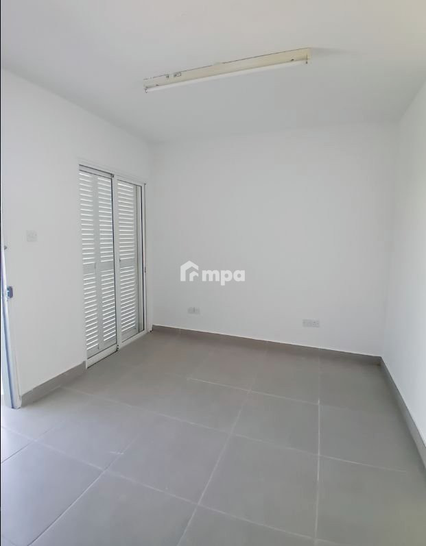 1 Bedroom House