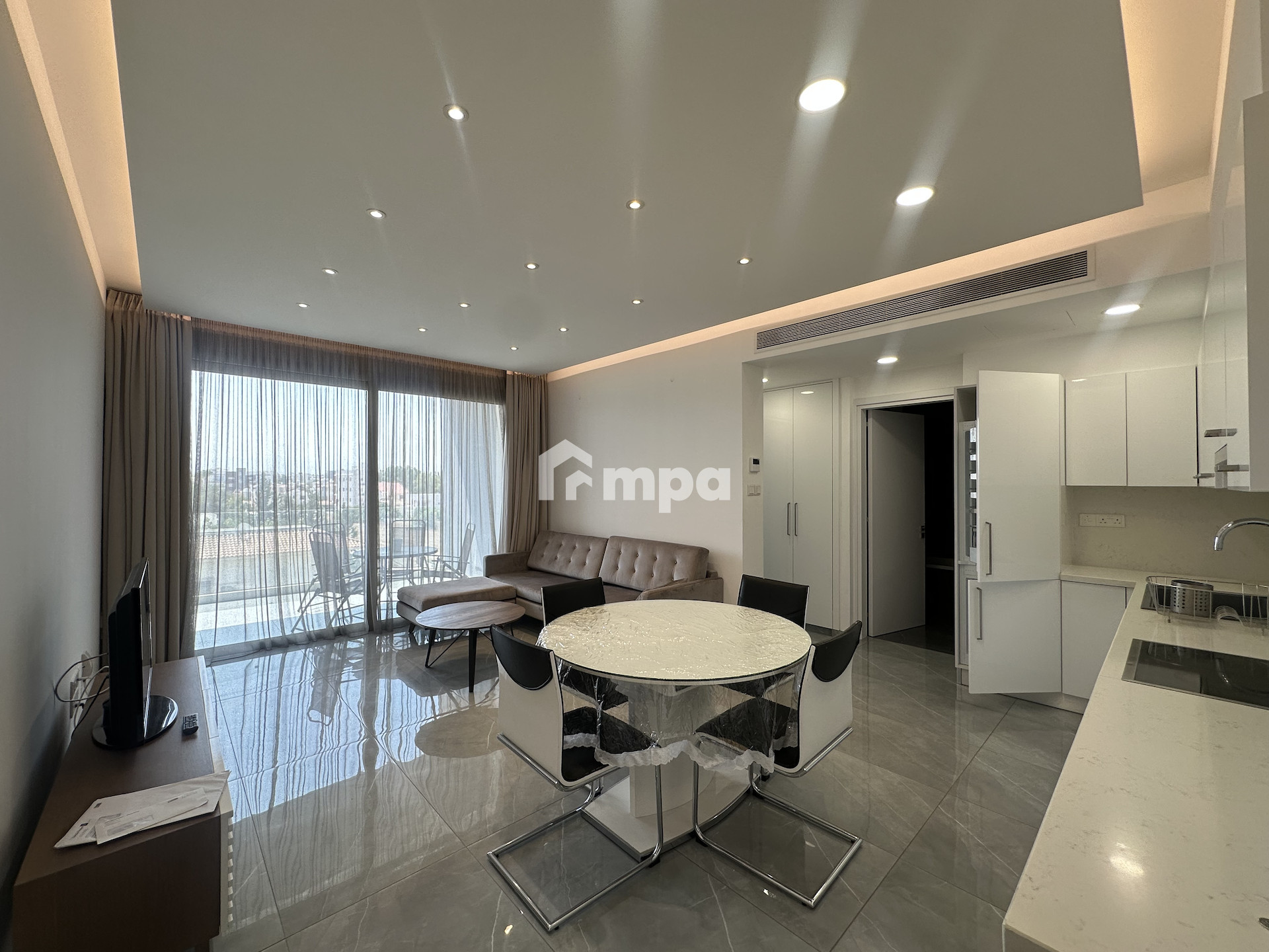 1 Bedroom Apartment