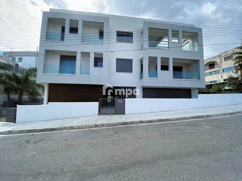3 Bedroom Apartment