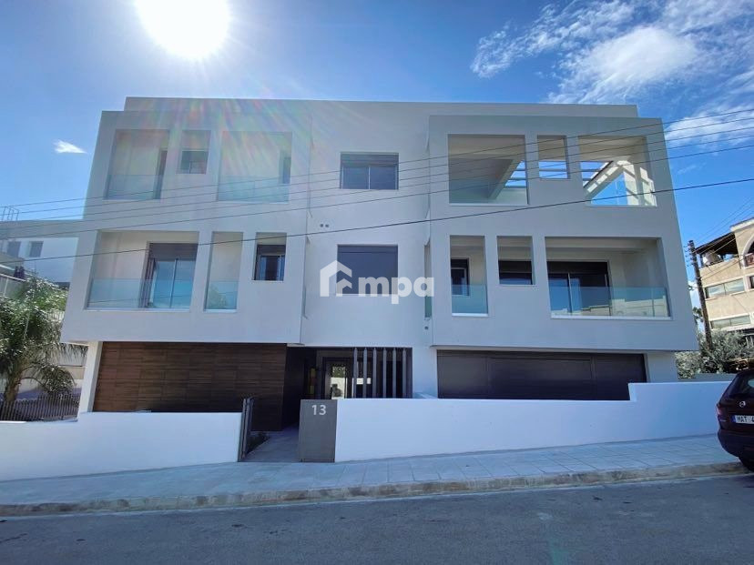 3 Bedroom Apartment