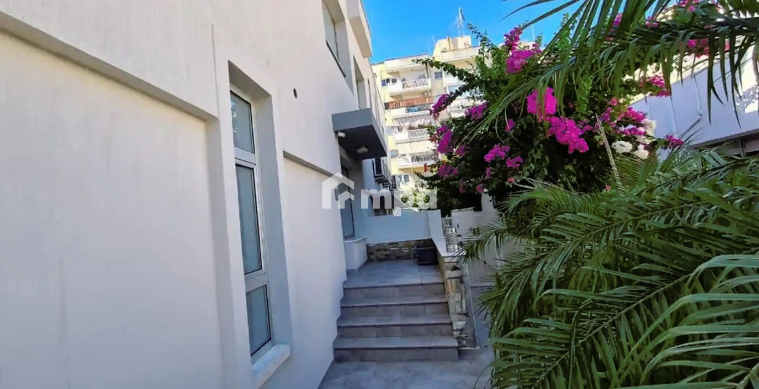 4 Bedroom Apartment