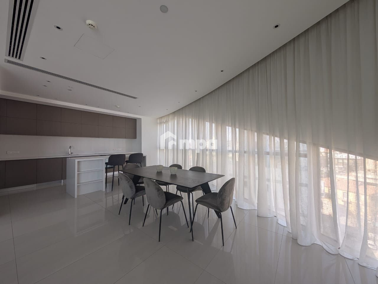 3 Bedroom Apartment