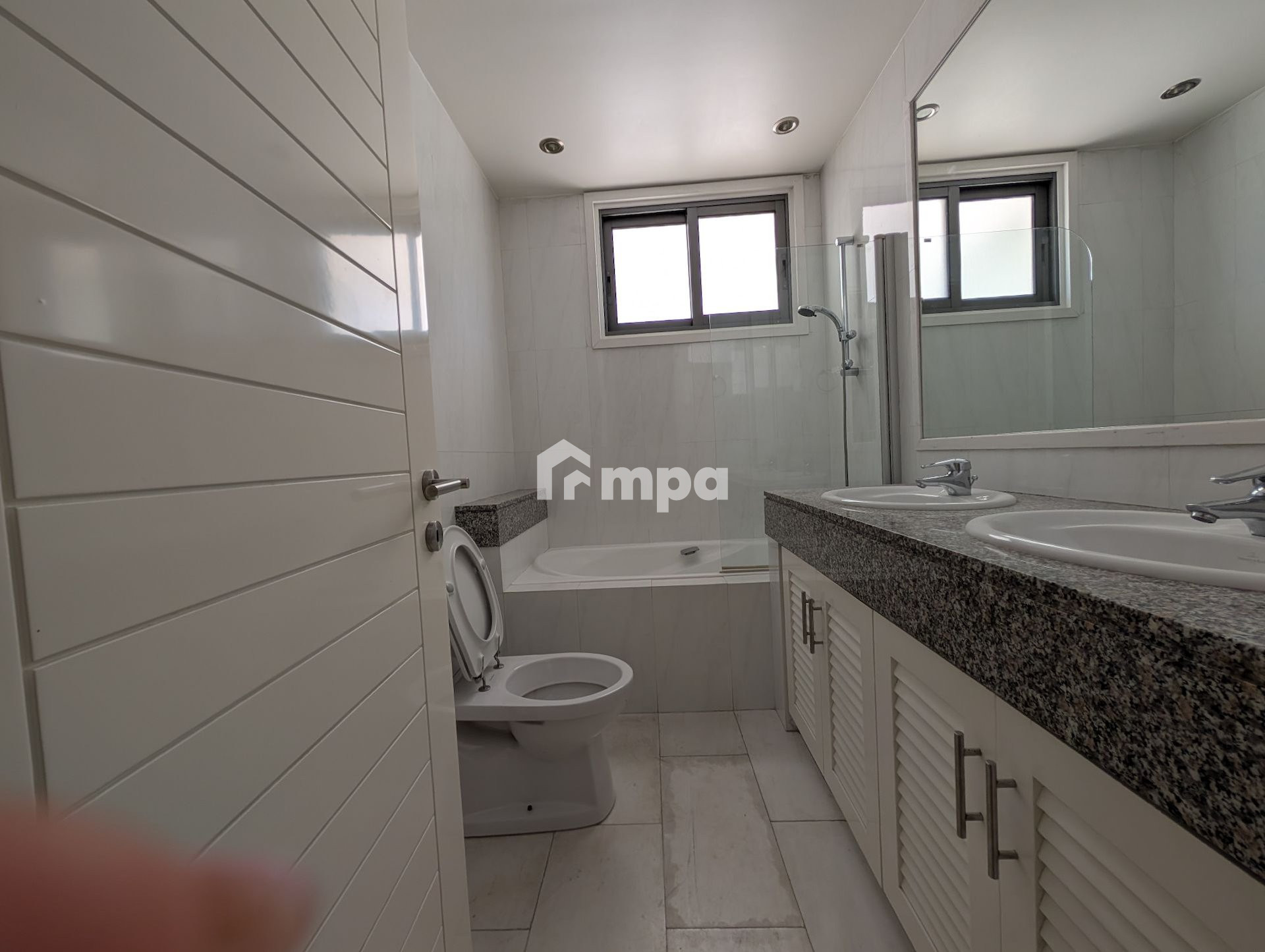 4 Bedroom Apartment