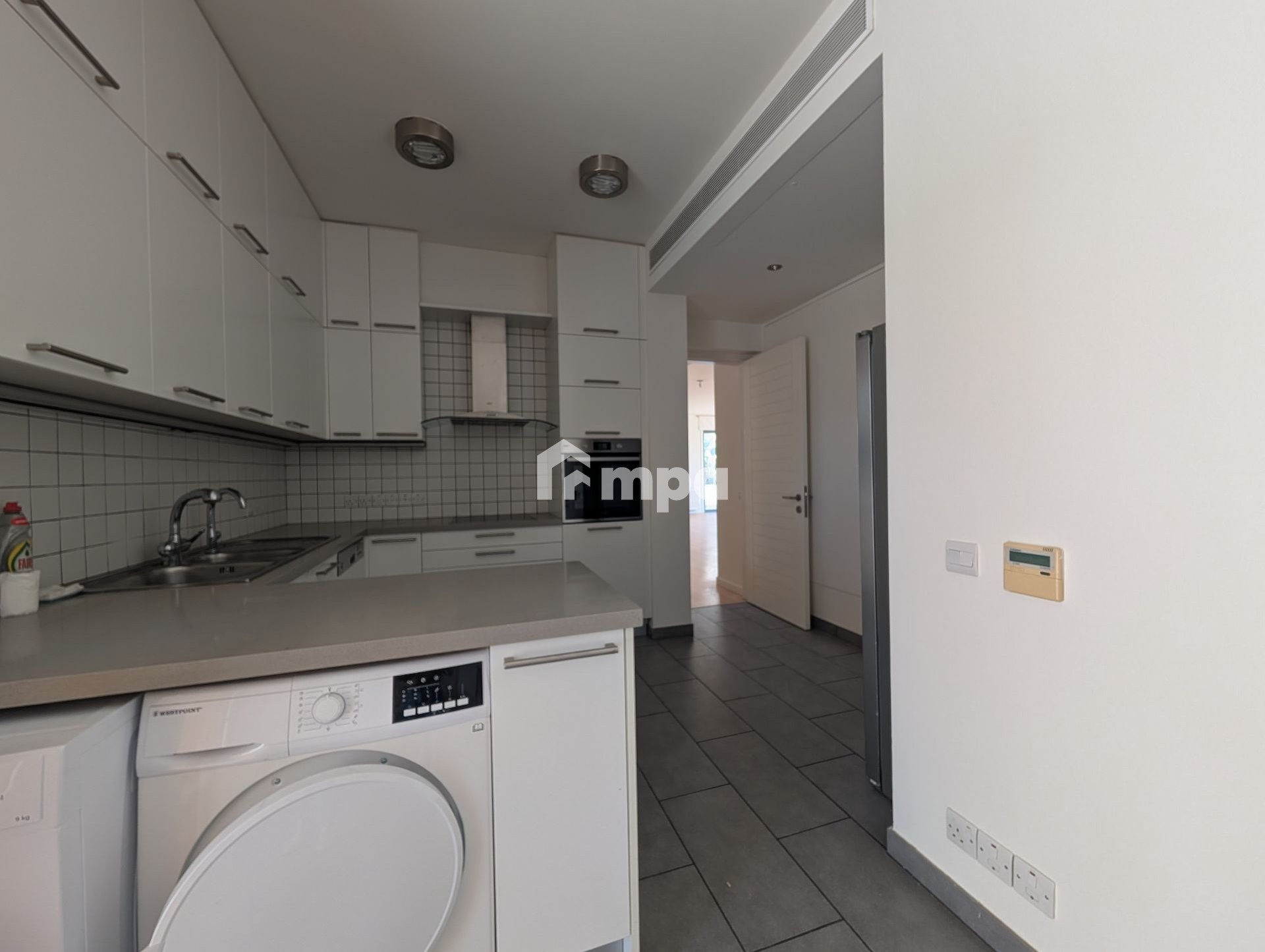 4 Bedroom Apartment