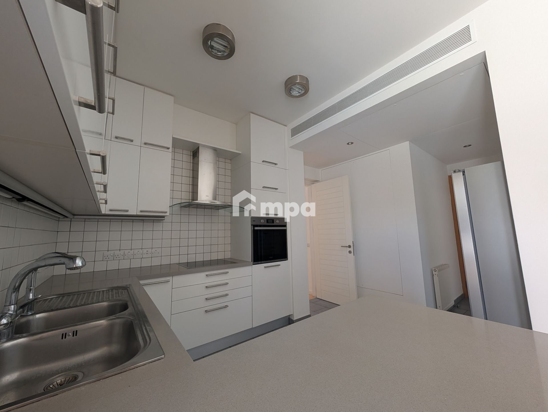 4 Bedroom Apartment