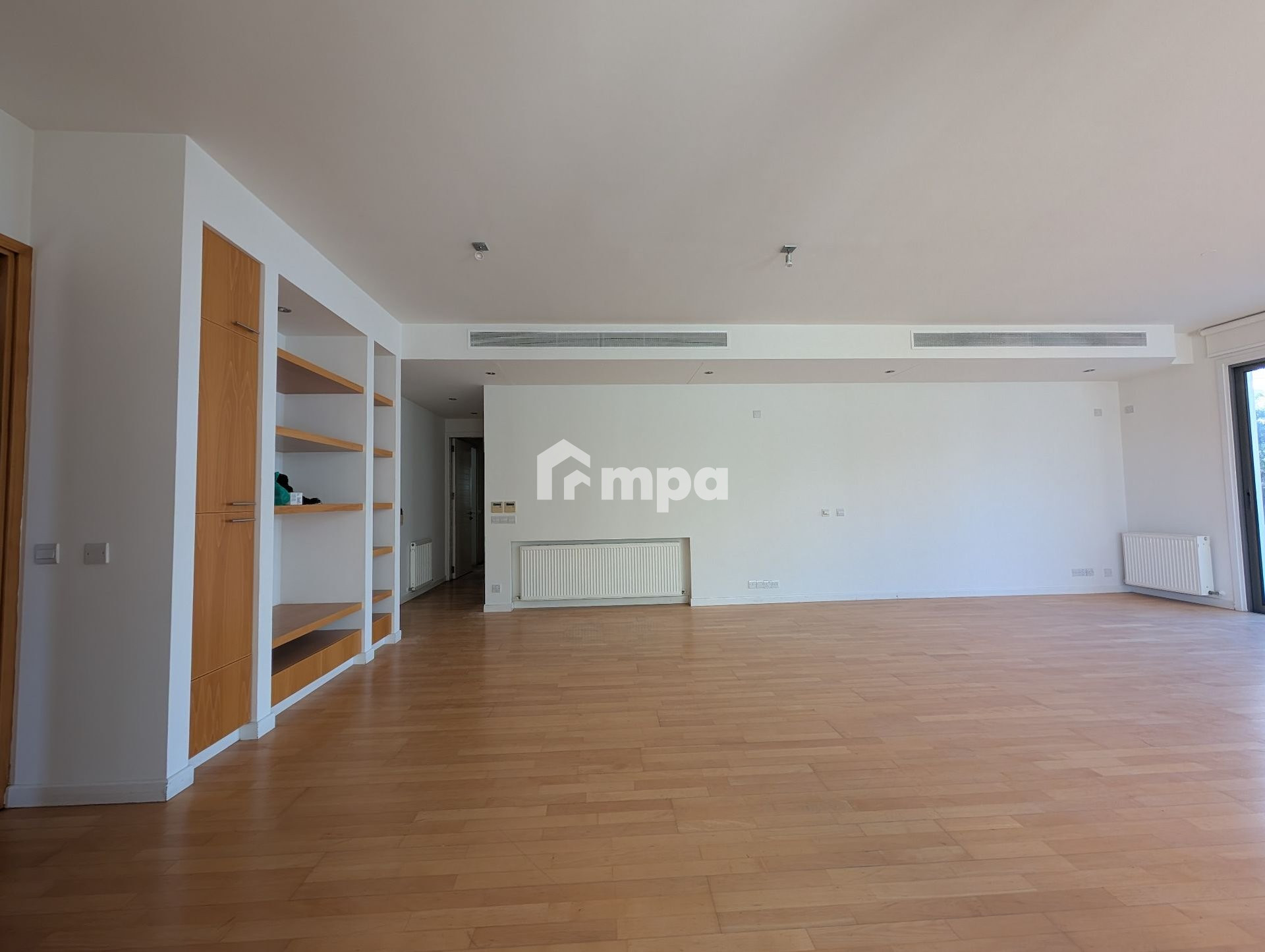 4 Bedroom Apartment