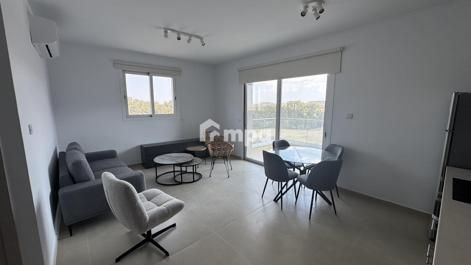 1 Bedroom Apartment