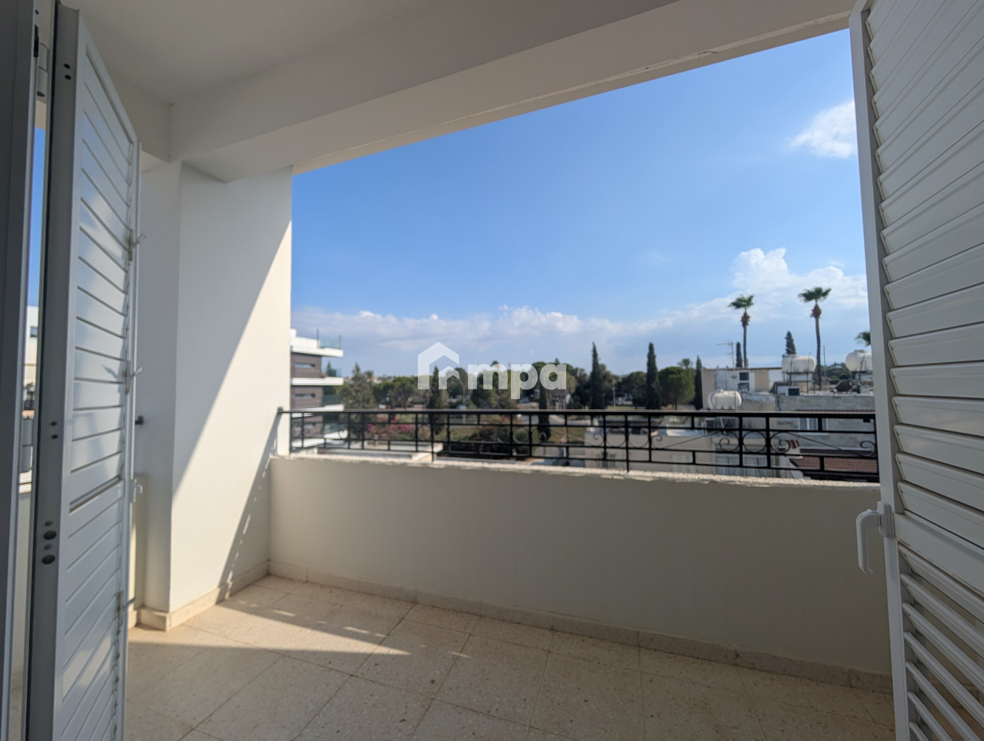 5 Bedroom Apartment