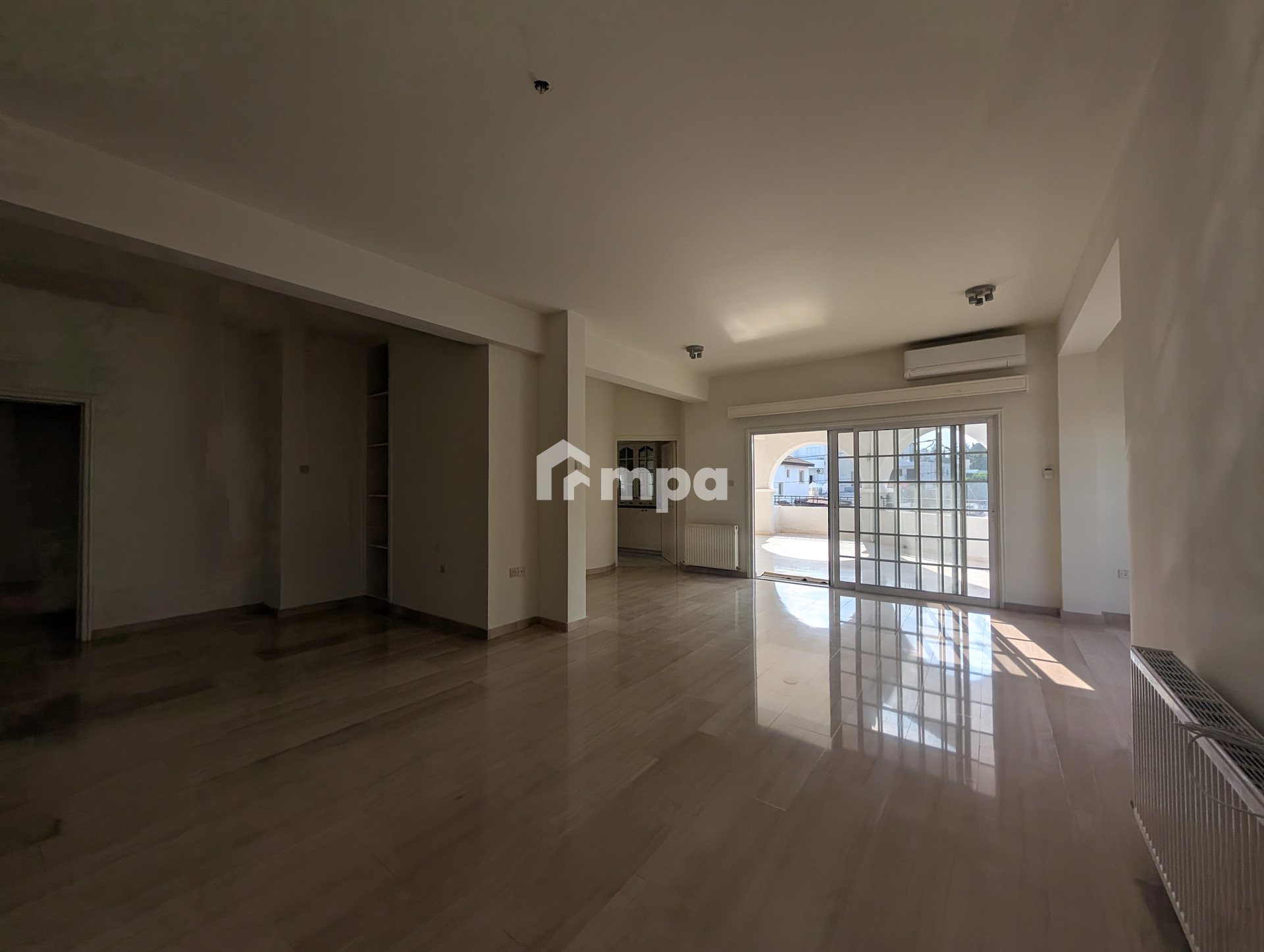 5 Bedroom Apartment