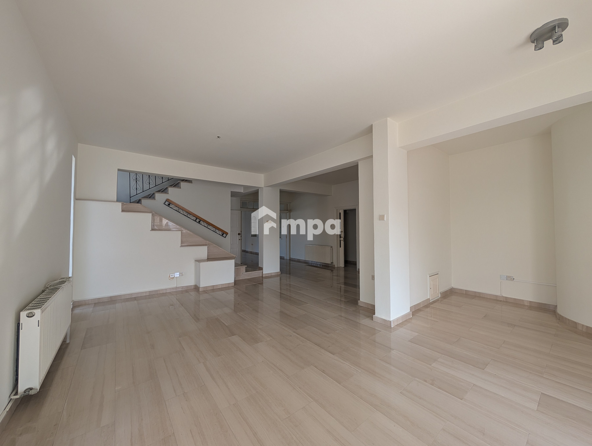5 Bedroom Apartment