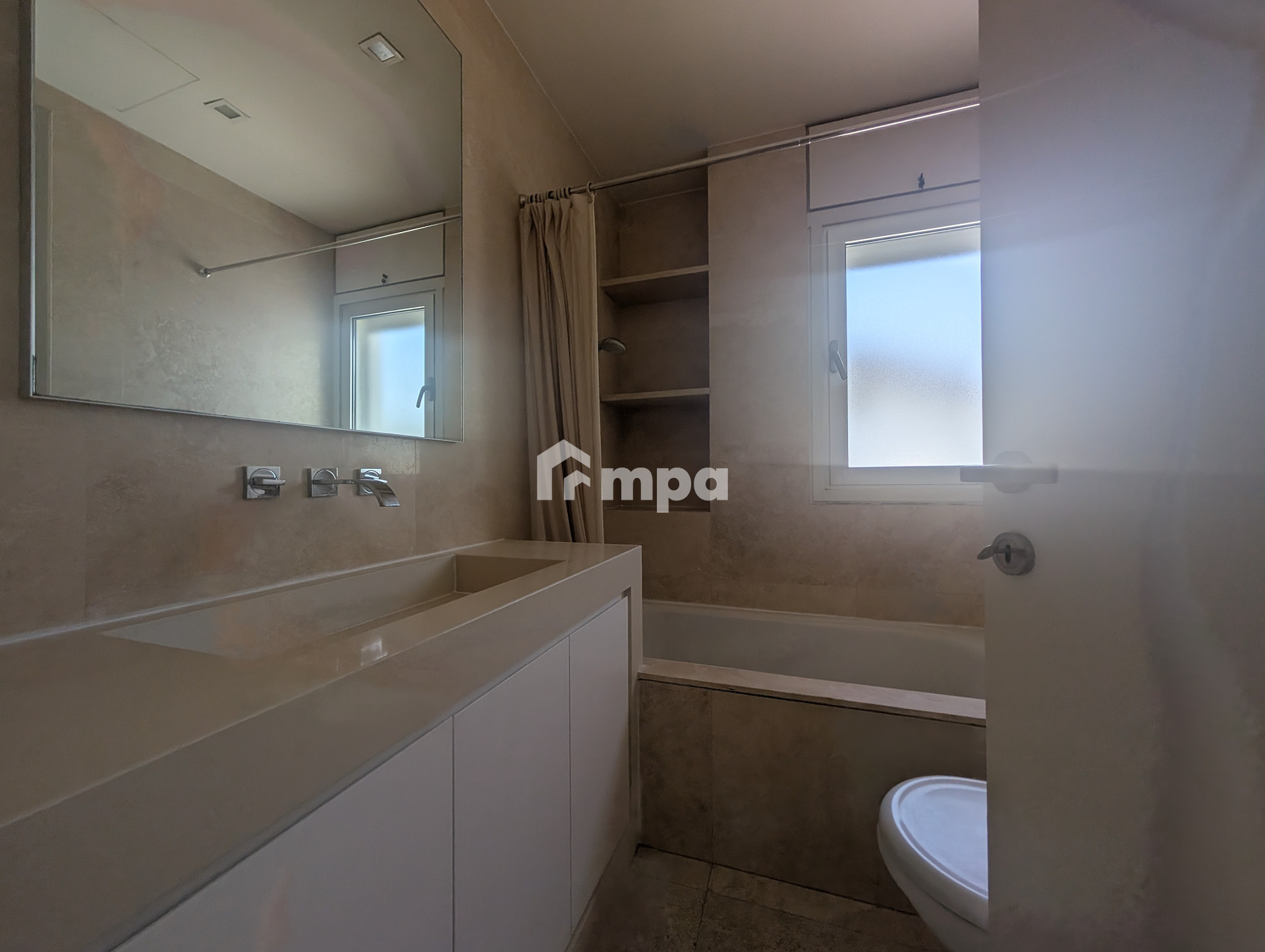 4 Bedroom Apartment