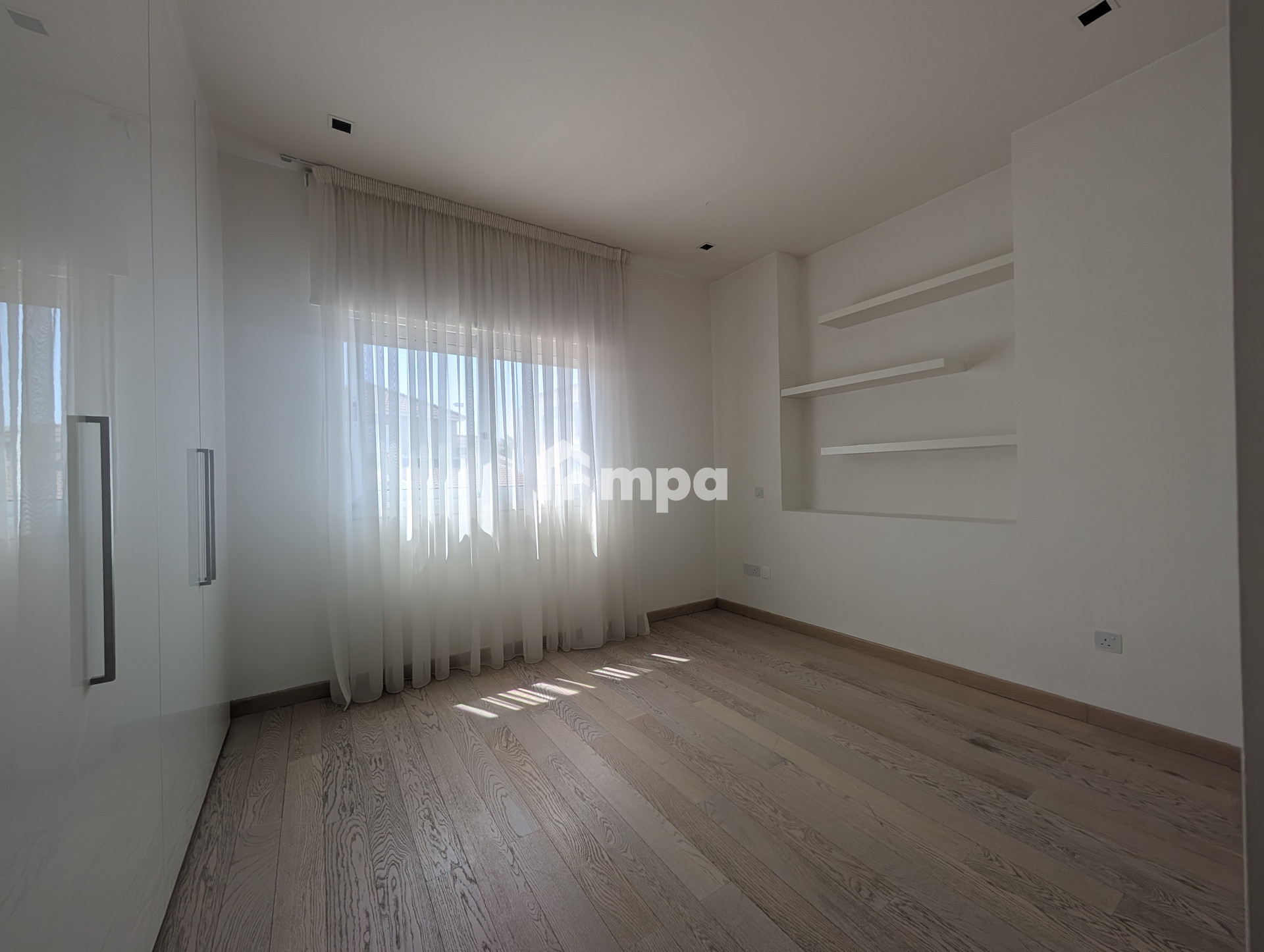 4 Bedroom Apartment