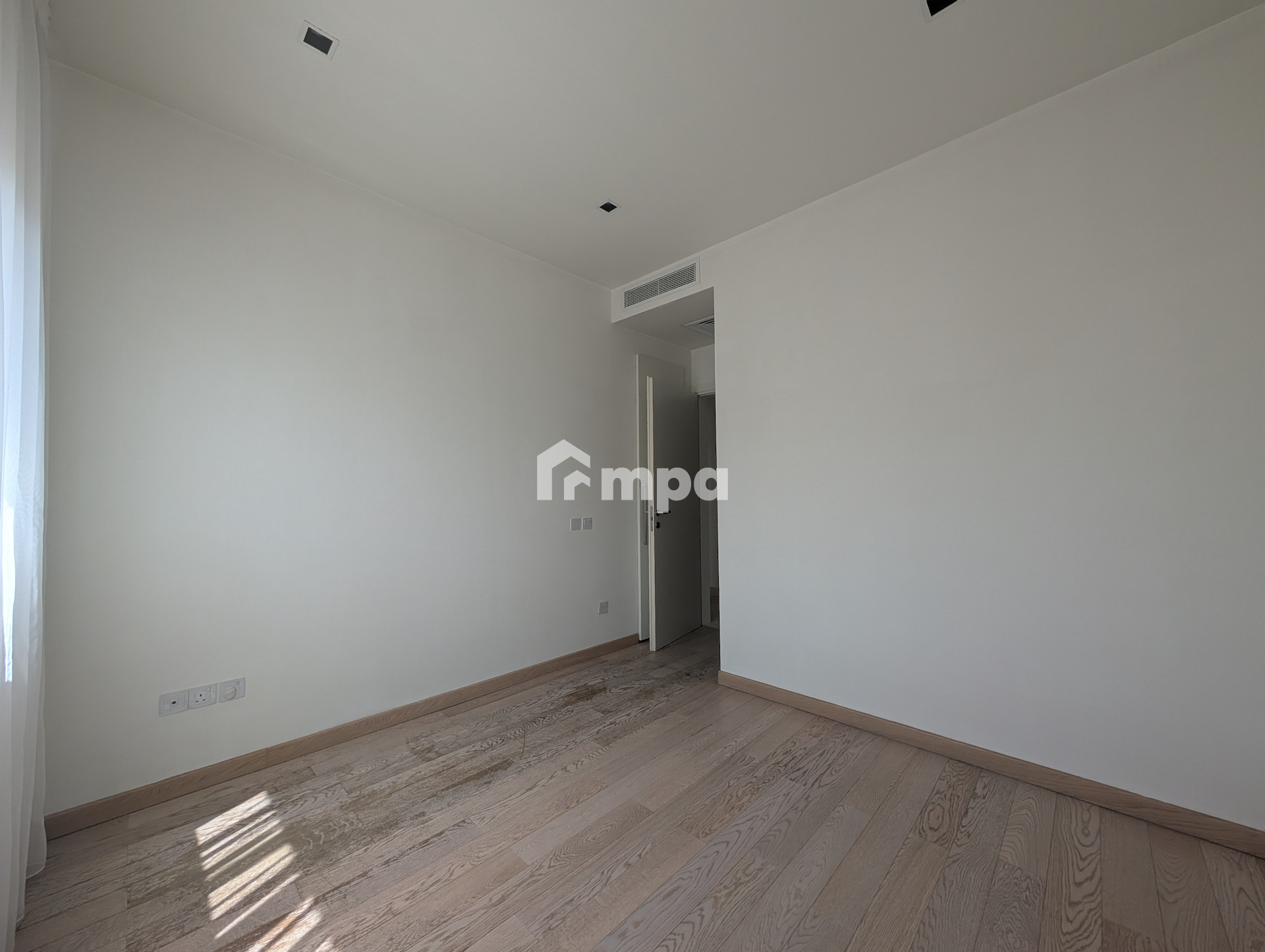 4 Bedroom Apartment
