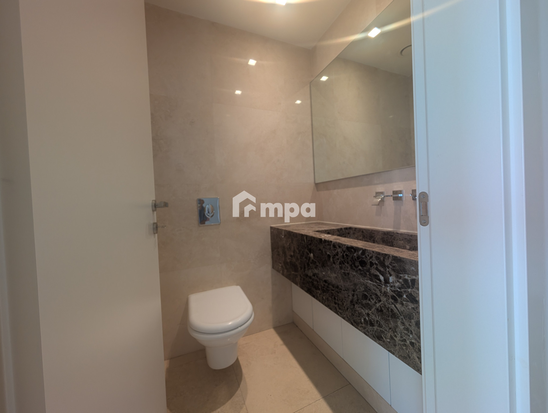4 Bedroom Apartment