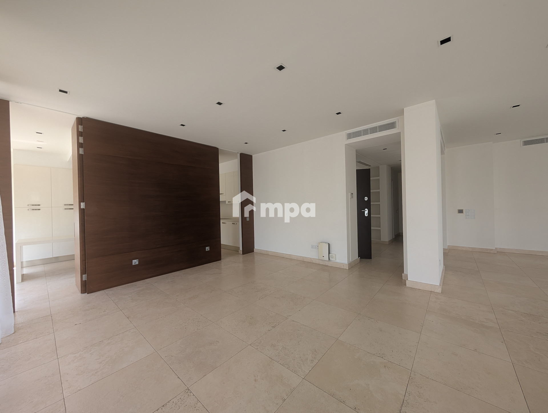 4 Bedroom Apartment