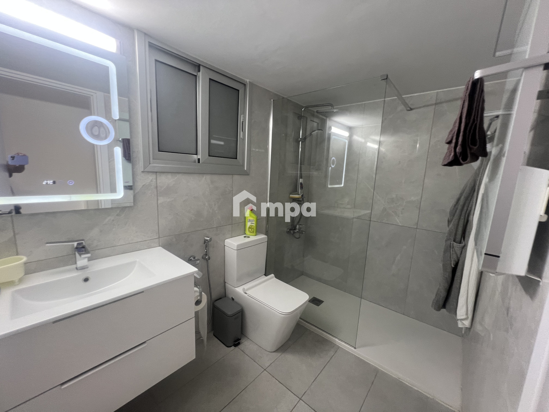 3 Bedroom Apartment