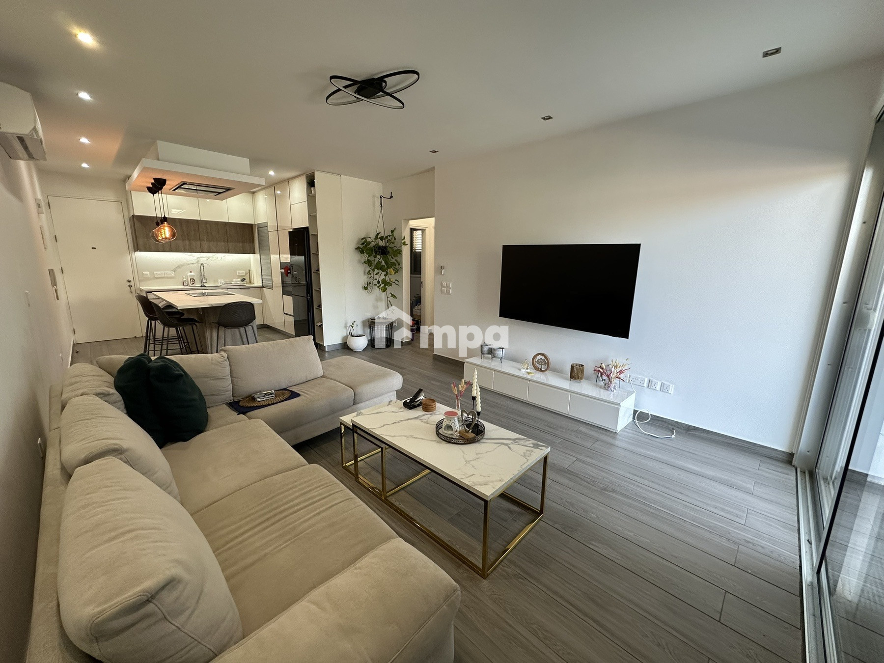 2 Bedroom Apartment