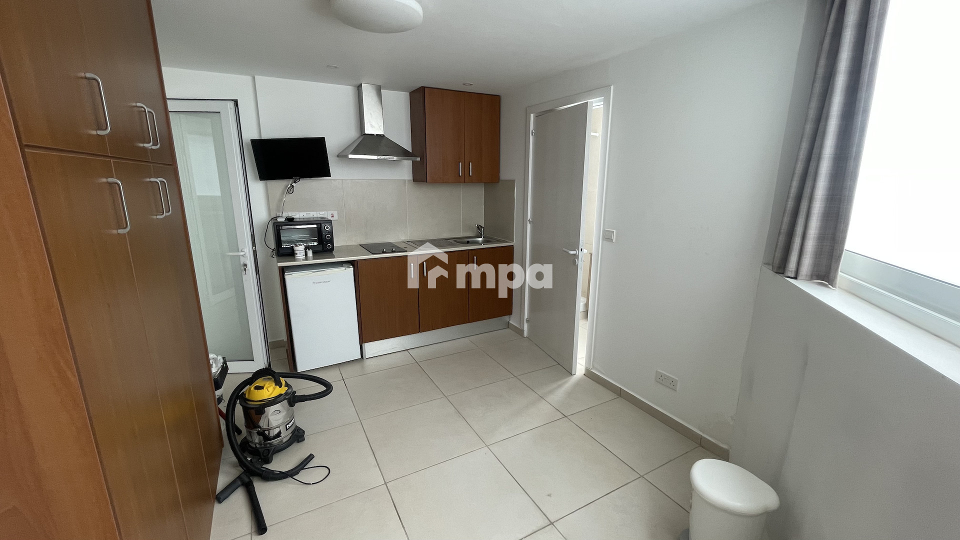 4 Bedroom Apartment