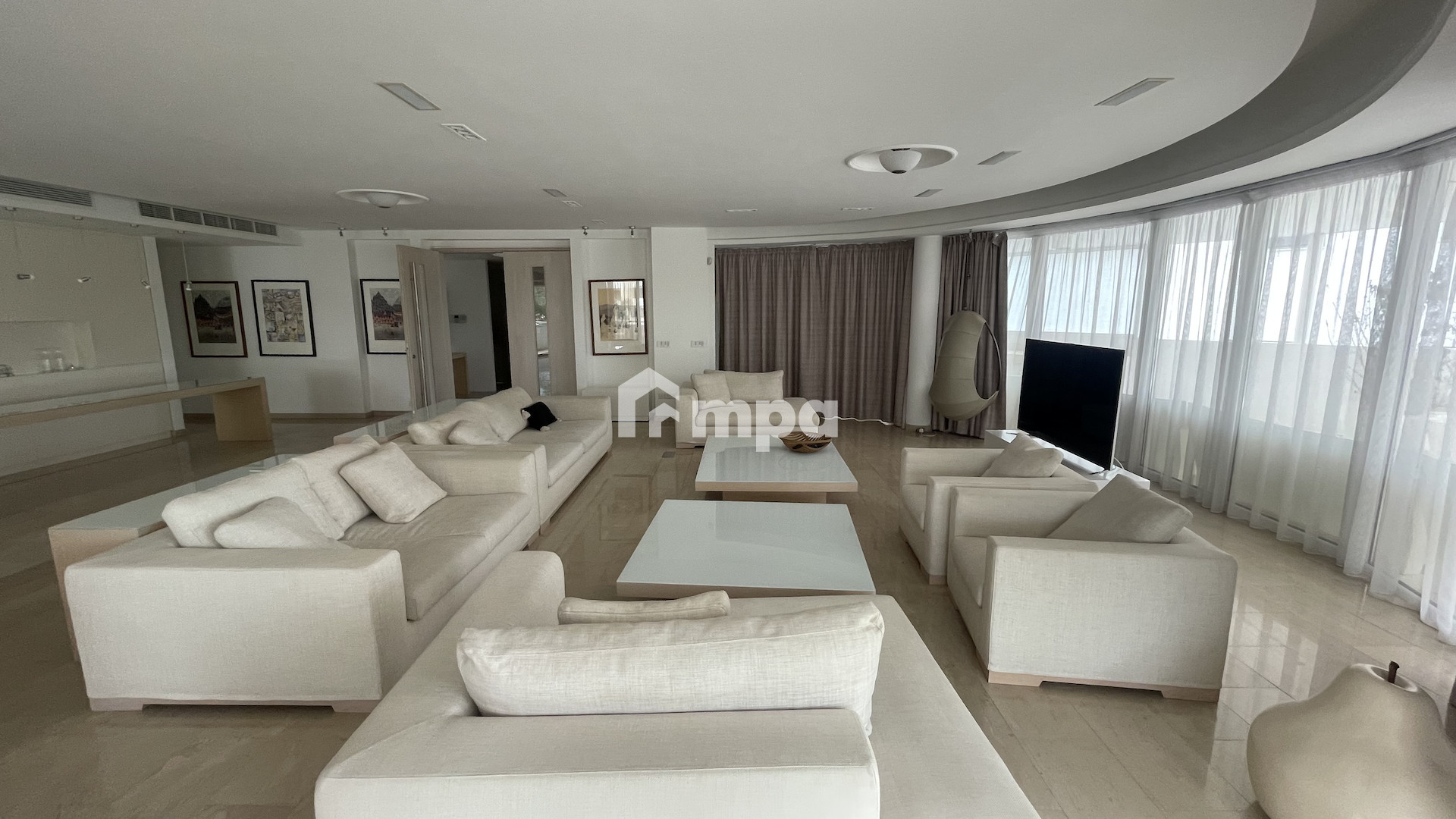4 Bedroom Apartment