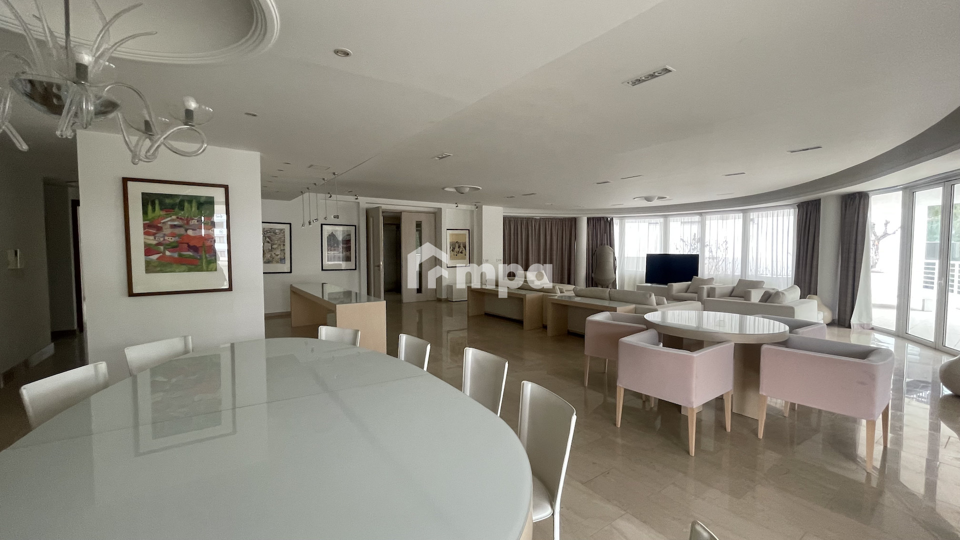 4 Bedroom Apartment