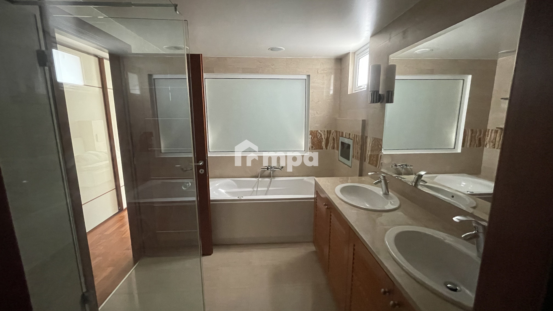 4 Bedroom Apartment