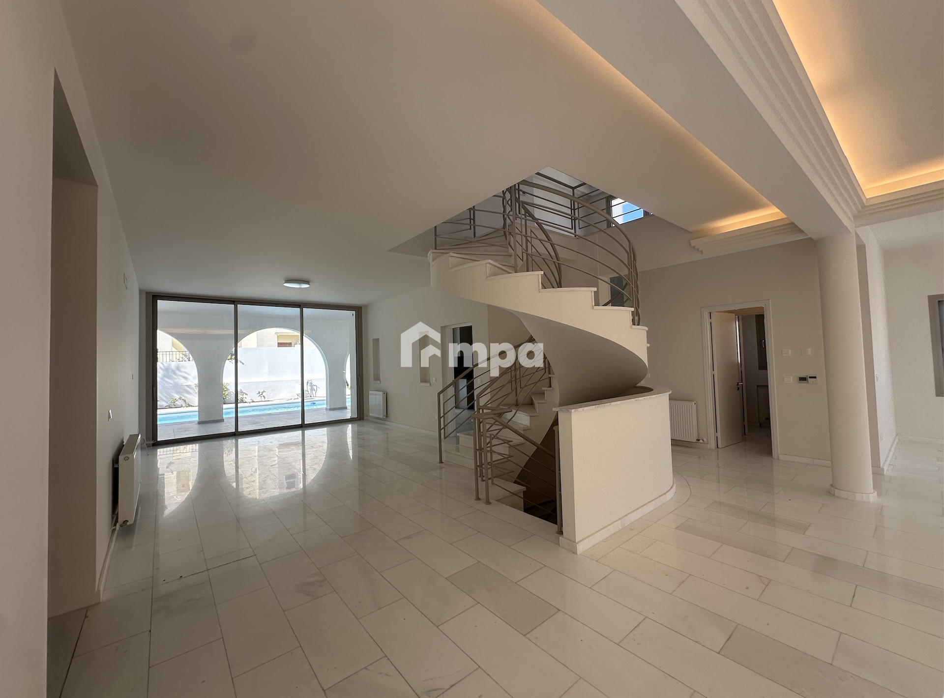 5 Bedroom House