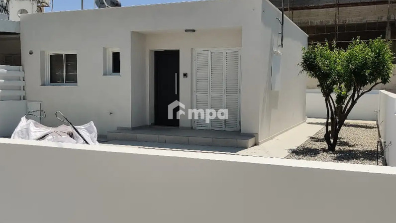 1 Bedroom House