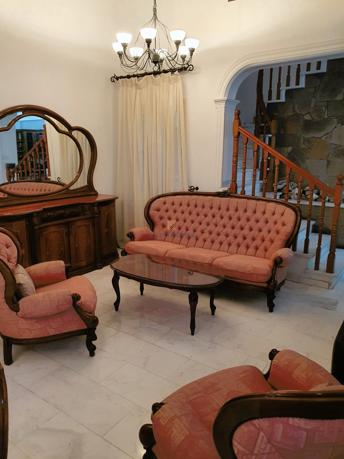 Duplex, Fully Furnished, 3-Bedroom Apartment for Rent in Chrysopolitissa Area