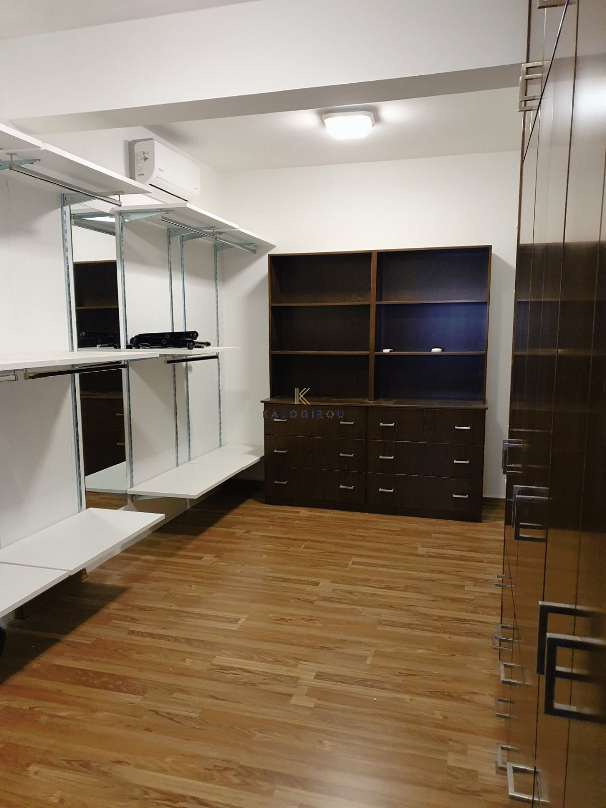 Duplex, Fully Furnished, 3-Bedroom Apartment for Rent in Chrysopolitissa Area