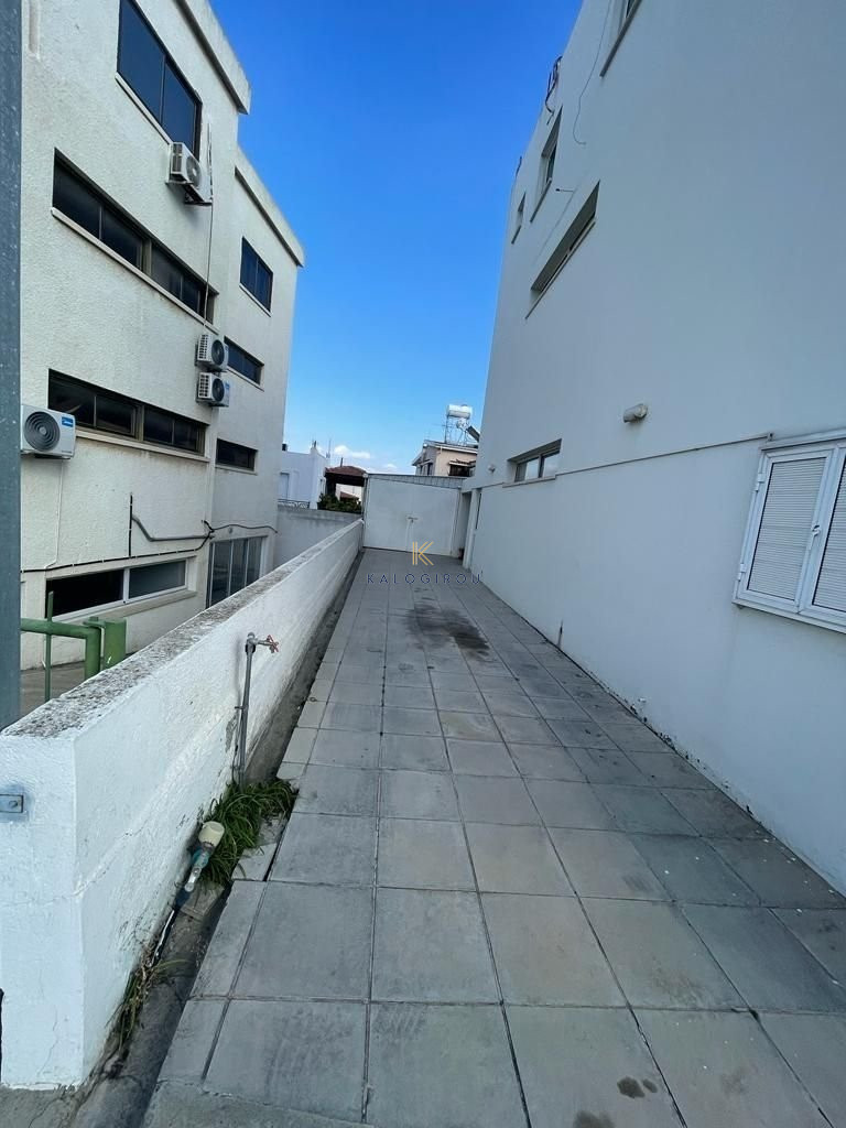 Other 800 m² for rent in McDonalds Drive Thru, Larnaca, Cyprus