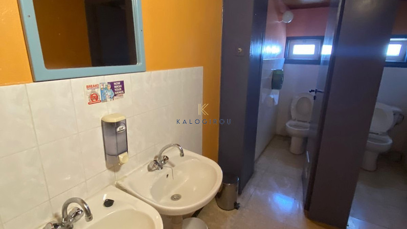 HoReCa 200 m² for sale in Dekeleia, Larnaca, Cyprus