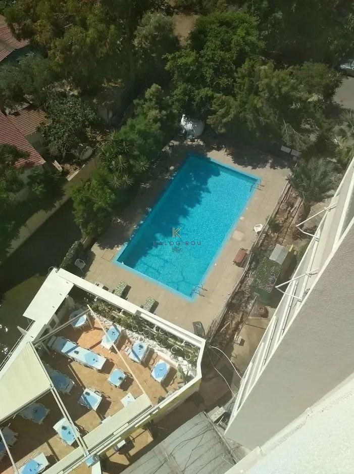 Sea view, Beach-front 2 bed flat for Rent in Makenzy area, Larnaca